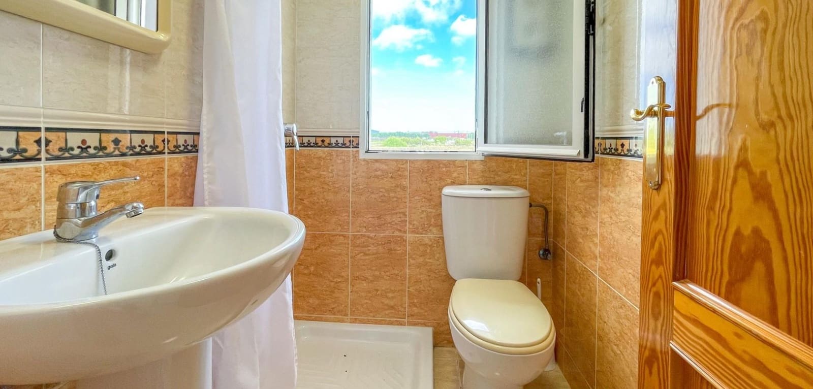 4 soveværelse Rækkehus til salg i Santiago de la Ribera med swimmingpool - € 195.000 (Ref: 9661985)