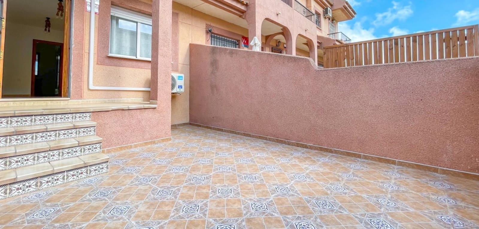 4 soveværelse Rækkehus til salg i Santiago de la Ribera med swimmingpool - € 195.000 (Ref: 9661985)