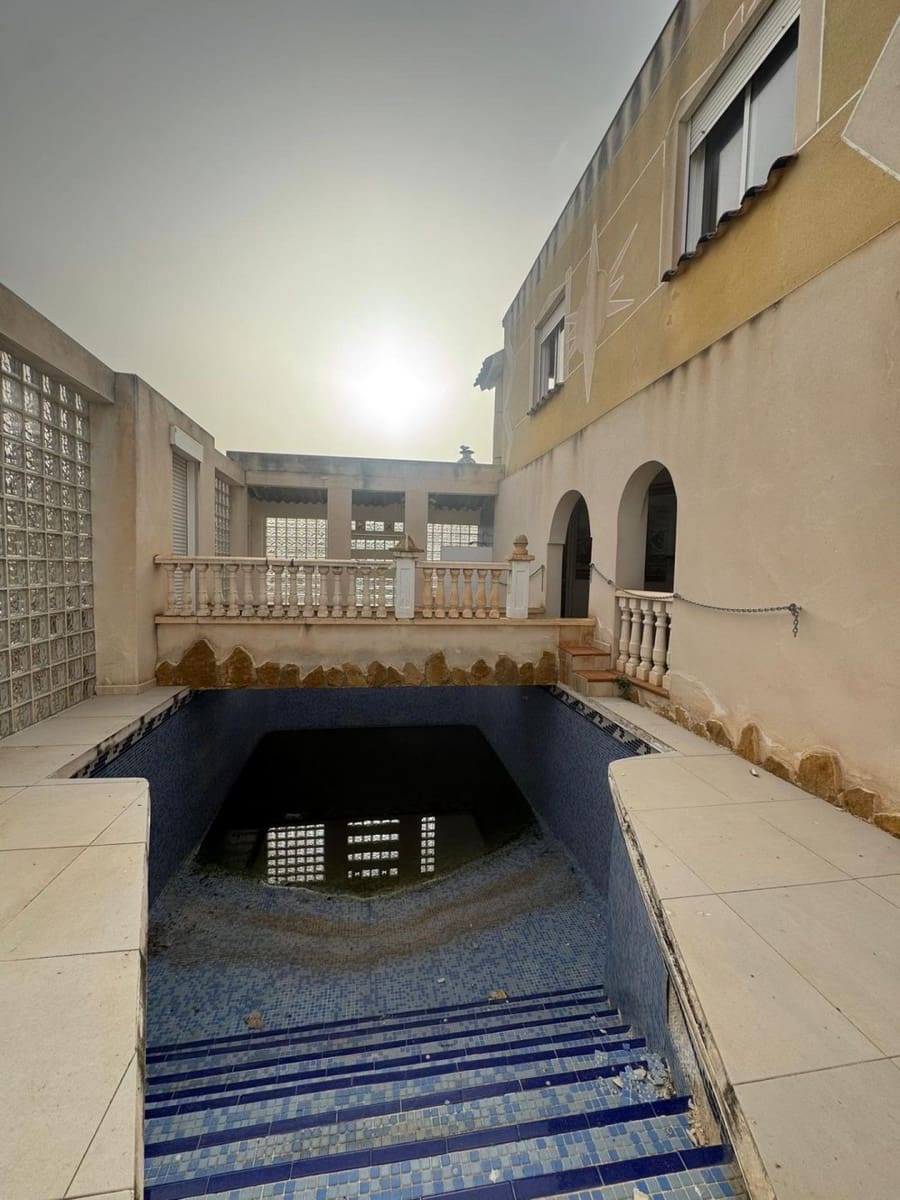 5 sypialnia Willa na sprzedaż w Orihuela z basenem - 204 000 € (Ref: 9661986)