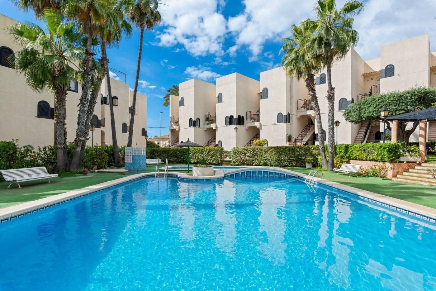 1 Zimmer Apartment zu verkaufen in Torrevieja mit Pool - 199.000 € (Ref: 9661991)