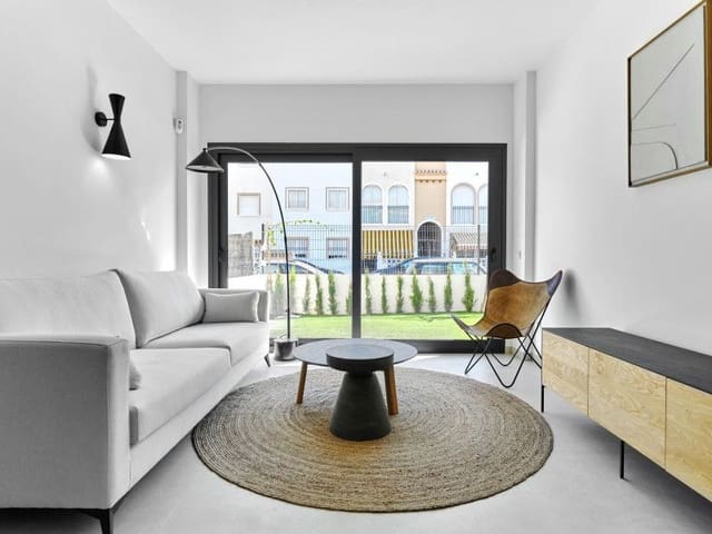 2 camera da letto Bungalow in vendita in La Veleta, Torrevieja con piscina - 380.000 € (Rif: 9666879)