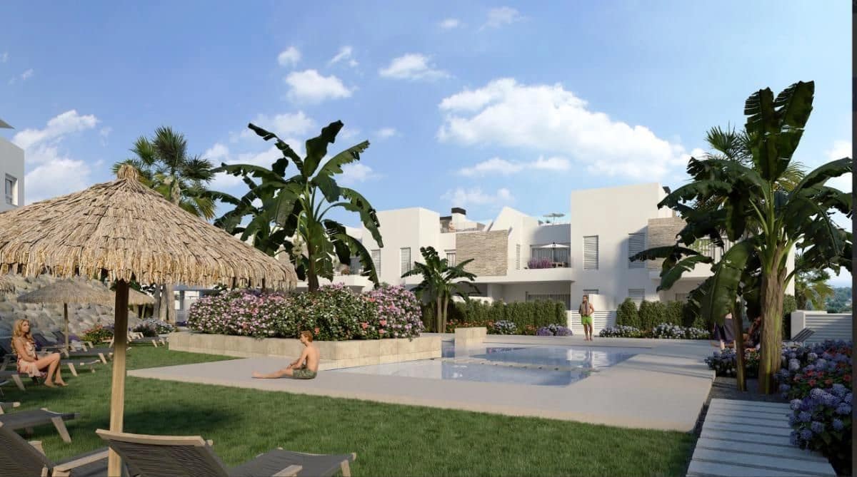 3 bedroom Apartment for sale in Algorfa with pool - € 365,000 (Ref: 9666946)