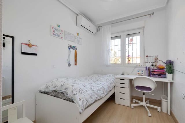 3 Zimmer Haus zu verkaufen in Centro, Torrevieja - 249.900 € (Ref: 9670936)