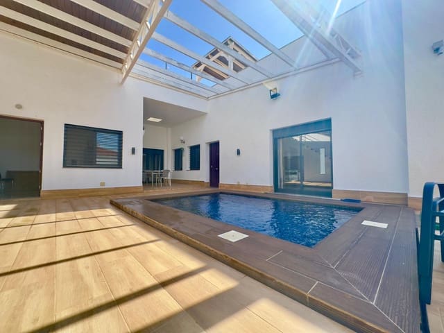 4 quarto Moradia para venda em Torre de la Horadada, Pilar de la Horadada com piscina - 595 000 € (Ref: 9674504)