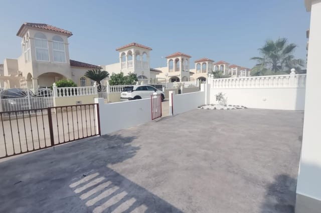 2 slaapkamer Villa te koop in Algorfa met zwembad - € 249.000 (Ref: 9674505)