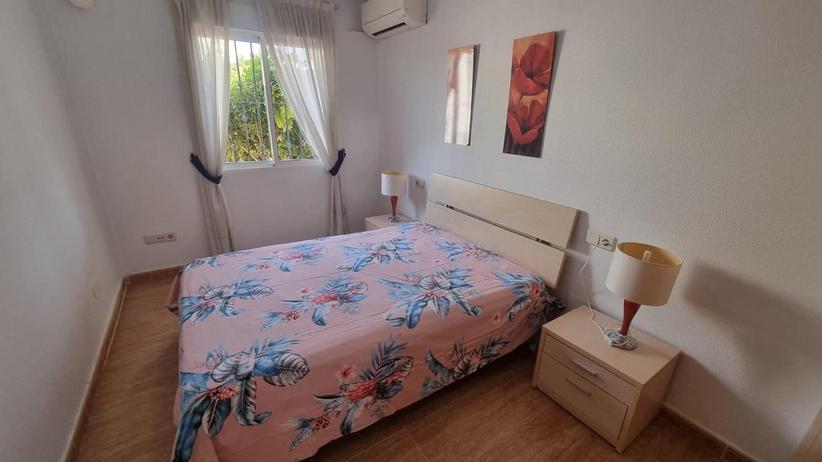 3 camera da letto Villetta Bifamiliare in vendita in Guardamar del Segura con piscina - 210.000 € (Rif: 9674522)