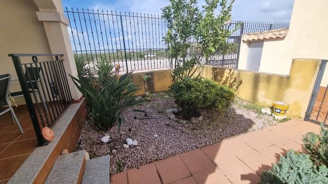 3 chambre Villa/Maison Semi-Mitoyenne à vendre à Guardamar del Segura avec piscine - 210 000 € (Ref: 9674522)