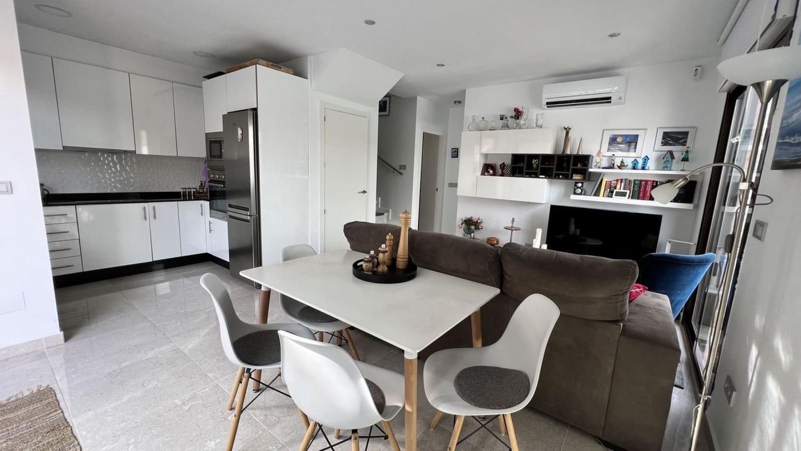 3 chambre Villa/Maison Semi-Mitoyenne à vendre à Orihuela Costa - 299 000 € (Ref: 9674523)