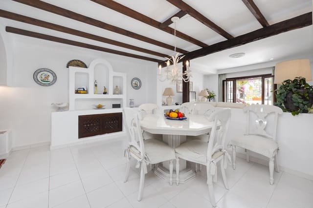 2 quarto Apartamento para venda em Los Frutales, Torrevieja com piscina - 310 000 € (Ref: 9677651)