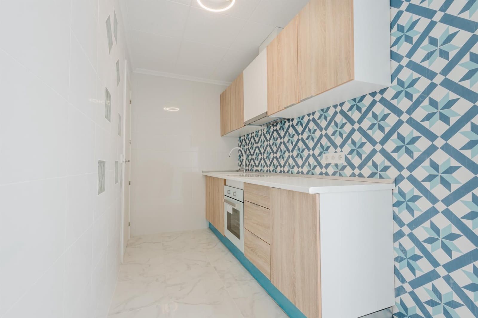 Apartamento de 3 habitaciones en Torrevieja en venta - 249.000 € (Ref: 9680021)