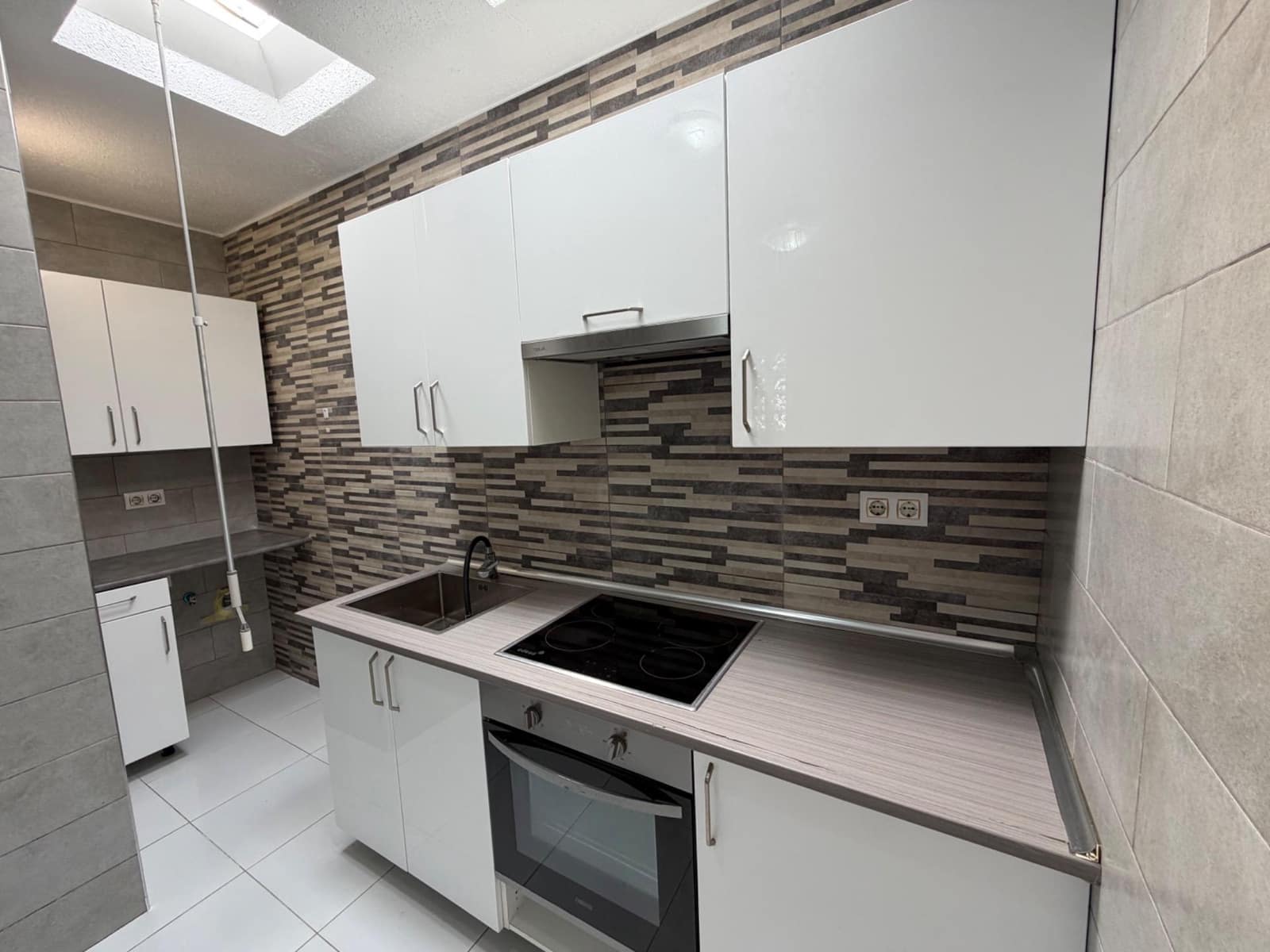 2 Zimmer Apartment zu verkaufen in Orihuela Costa mit Garage - 167.000 € (Ref: 9680023)