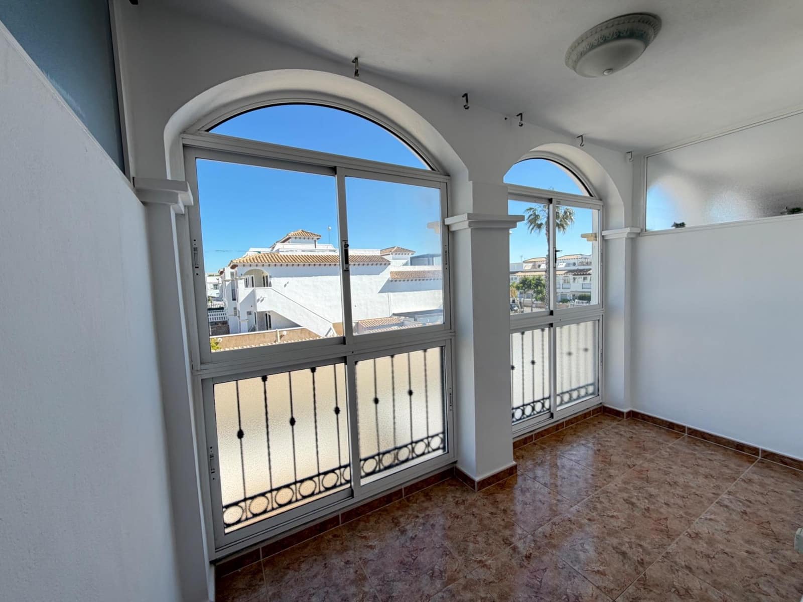 2 Zimmer Apartment zu verkaufen in Orihuela Costa mit Garage - 167.000 € (Ref: 9680023)