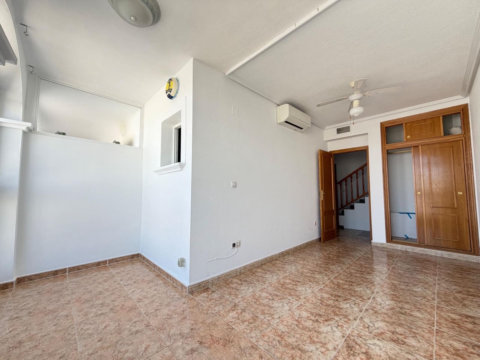 2 Zimmer Apartment zu verkaufen in Orihuela Costa mit Garage - 167.000 € (Ref: 9680023)