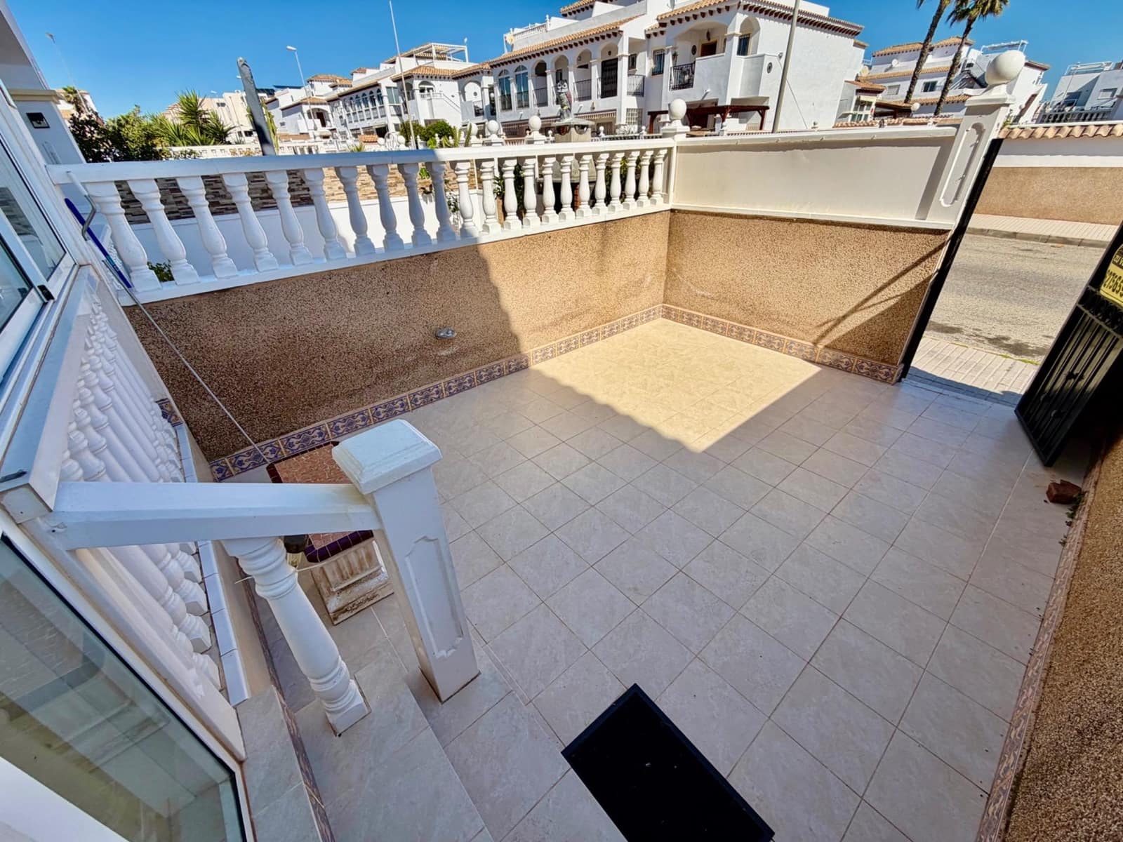 2 Zimmer Apartment zu verkaufen in Orihuela Costa mit Garage - 167.000 € (Ref: 9680023)