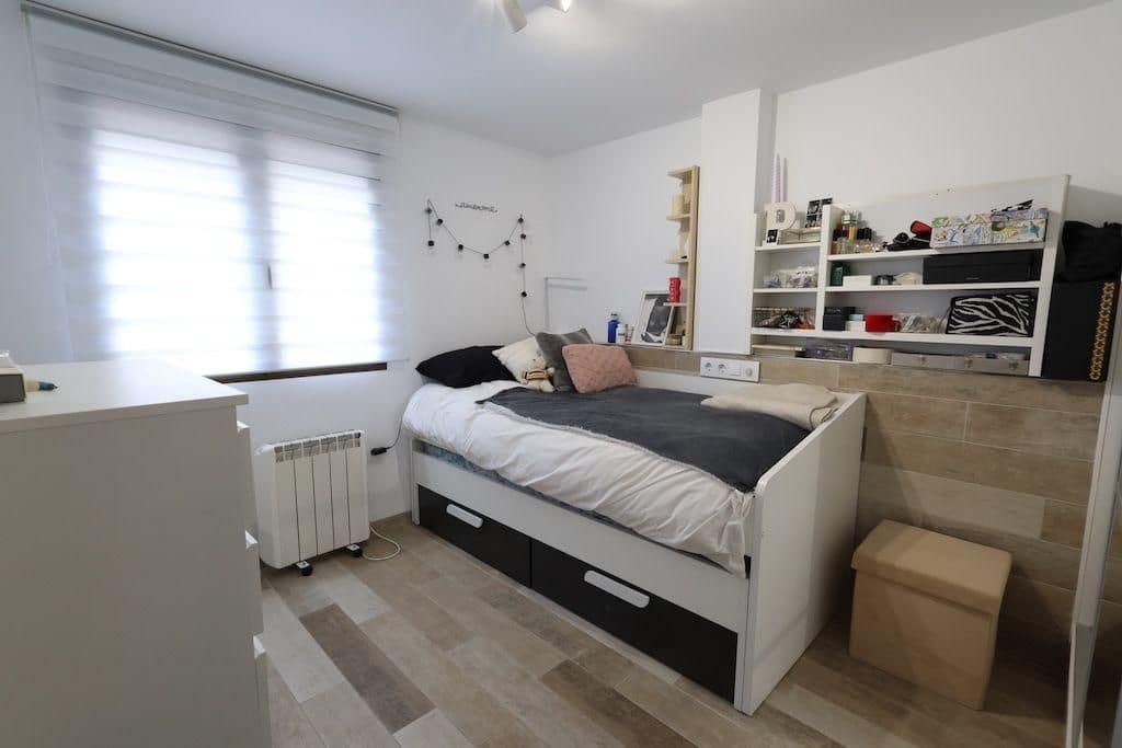 4 bedroom Apartment for sale in Cabo Roig - € 330,000 (Ref: 9680026)