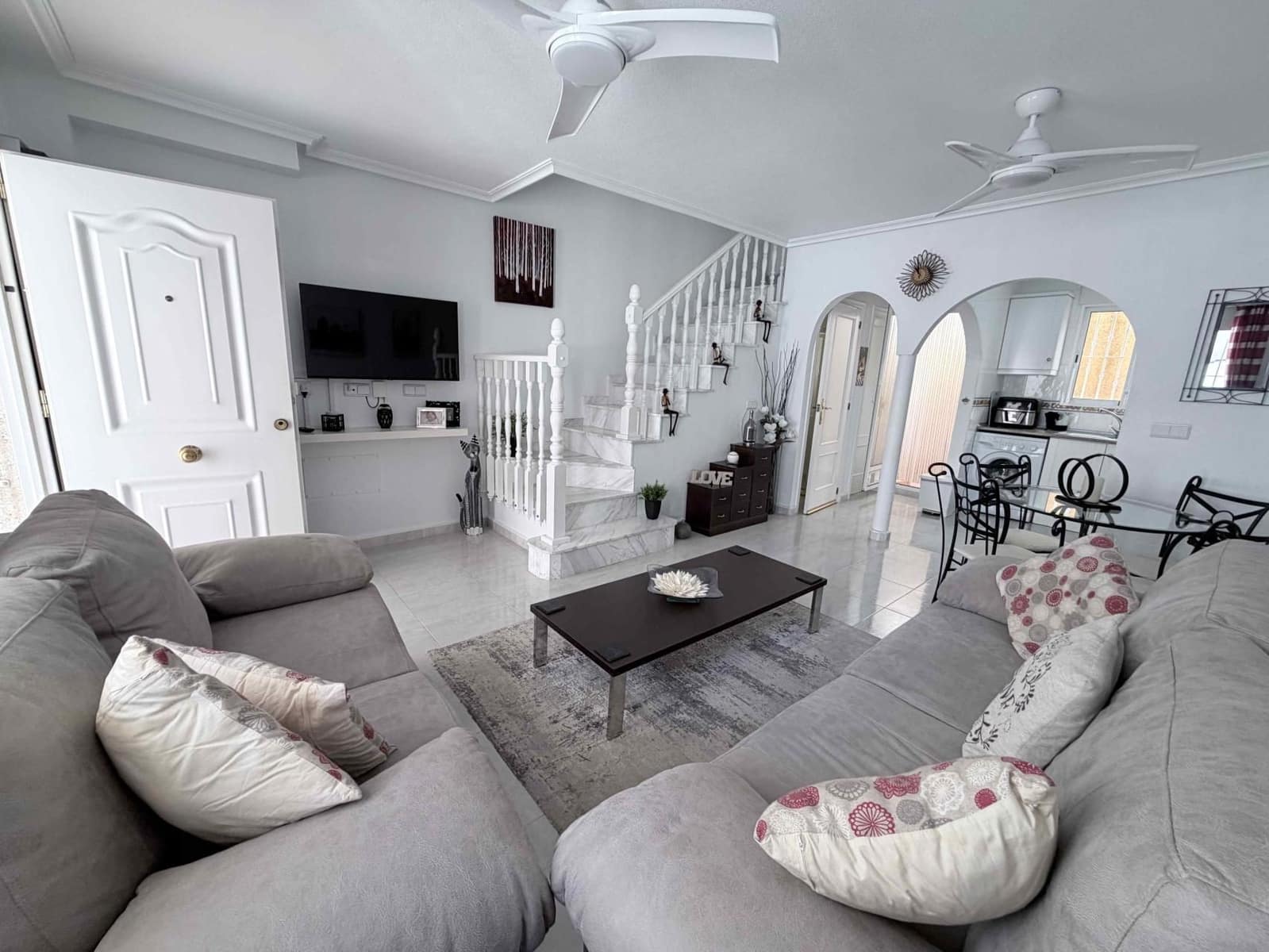 3 sovrum Hus till salu i Orihuela Costa med garage - 205 000 € (Ref: 9680535)