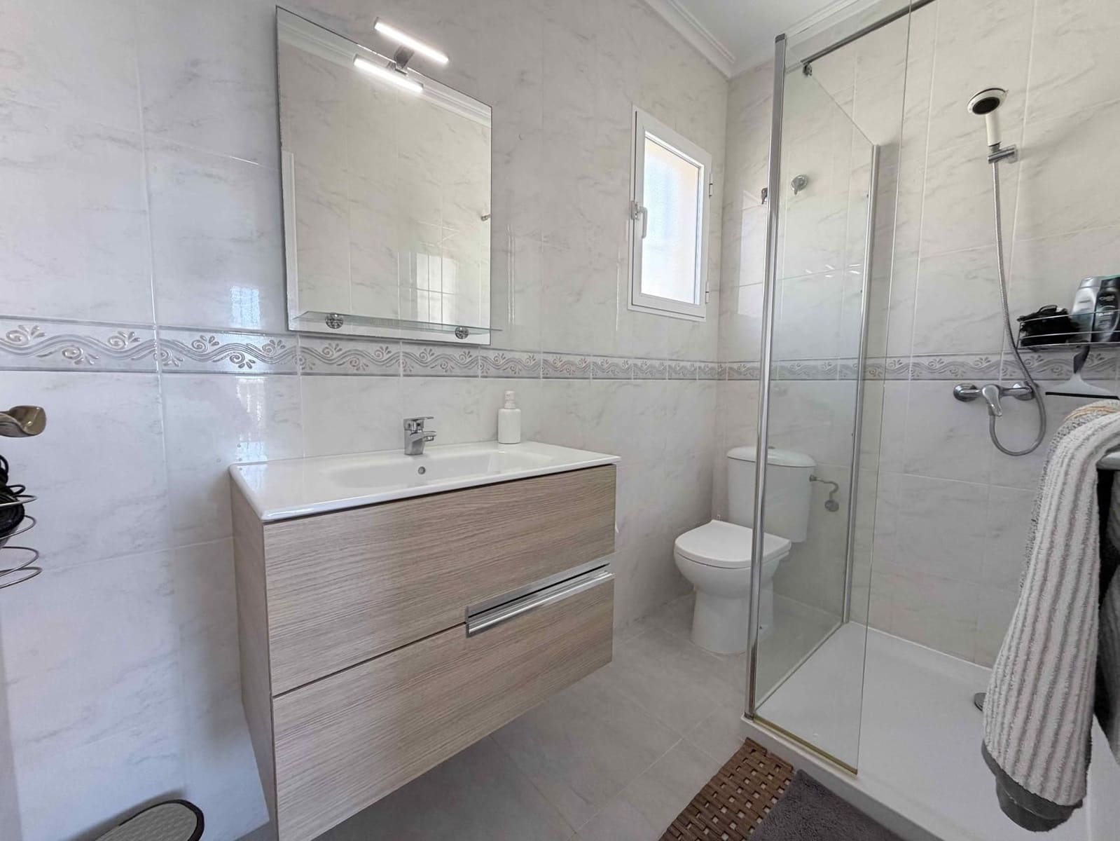 3 sovrum Hus till salu i Orihuela Costa med garage - 205 000 € (Ref: 9680535)