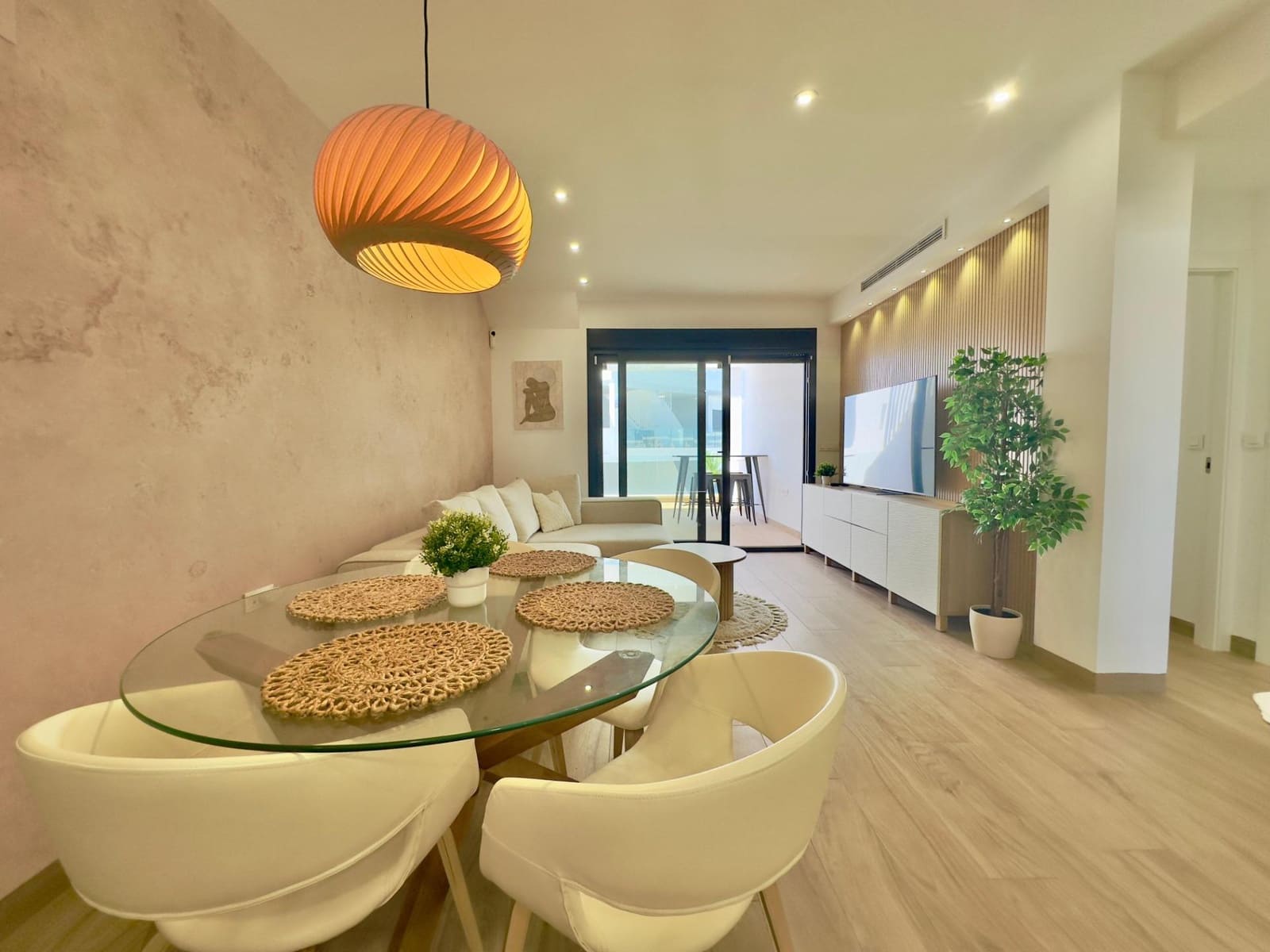 2 Zimmer Bungalow zu verkaufen in Los Balcones mit Pool Garage - 315.000 € (Ref: 9682635)