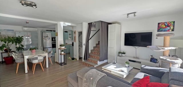 Adosado de 2 habitaciones en Las Filipinas en venta con piscina - 279.900 € (Ref: 9682637)