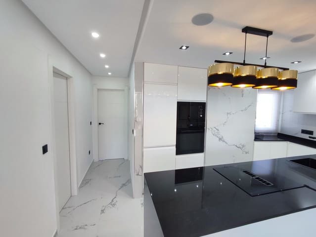 2 soveværelse Lejlighed til salg i Sucina, Murcia by - € 235.000 (Ref: 9682638)