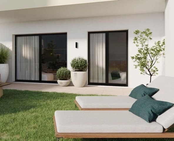 2 bedroom Apartment for sale in Torrox with pool - € 300,000 (Ref: 9682648)