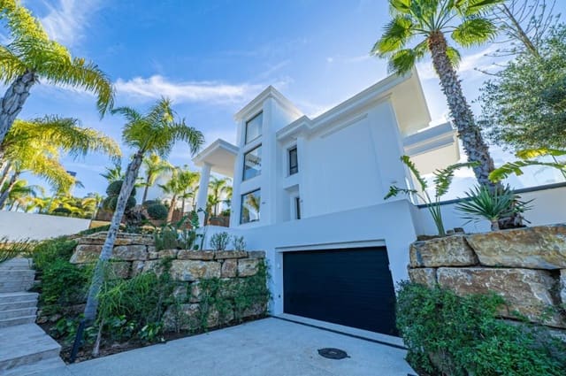 6 slaapkamer Villa te koop in Aloha Golf, Marbella met zwembad - € 6.400.000 (Ref: 9682848)