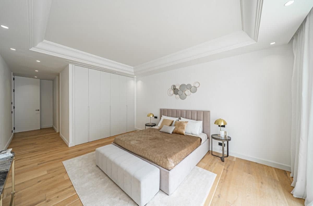 6 slaapkamer Villa te koop in Aloha Golf met zwembad - € 6.400.000 (Ref: 9682848)