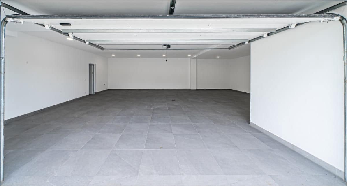 6 slaapkamer Villa te koop in Aloha Golf met zwembad - € 6.400.000 (Ref: 9682848)