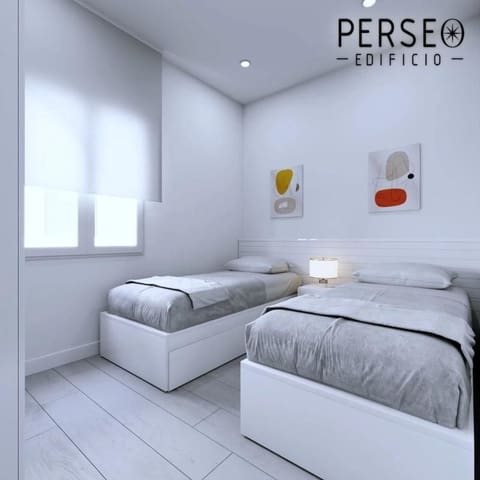 3 bedroom Apartment for sale in Fuengirola - € 350,000 (Ref: 9682895)