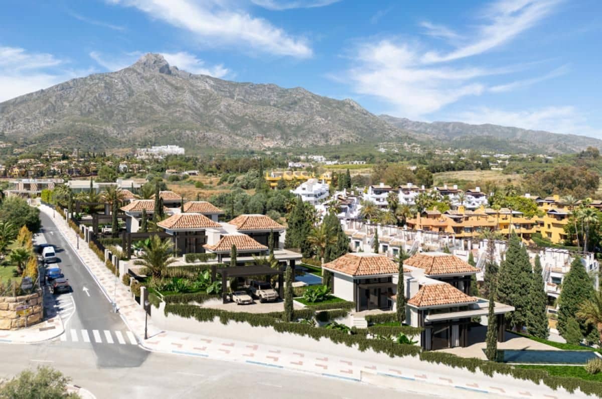 4 makuuhuone Huvila myytävänä paikassa Marbella mukana uima-altaan - 4 850 000 € (Ref: 9682927)