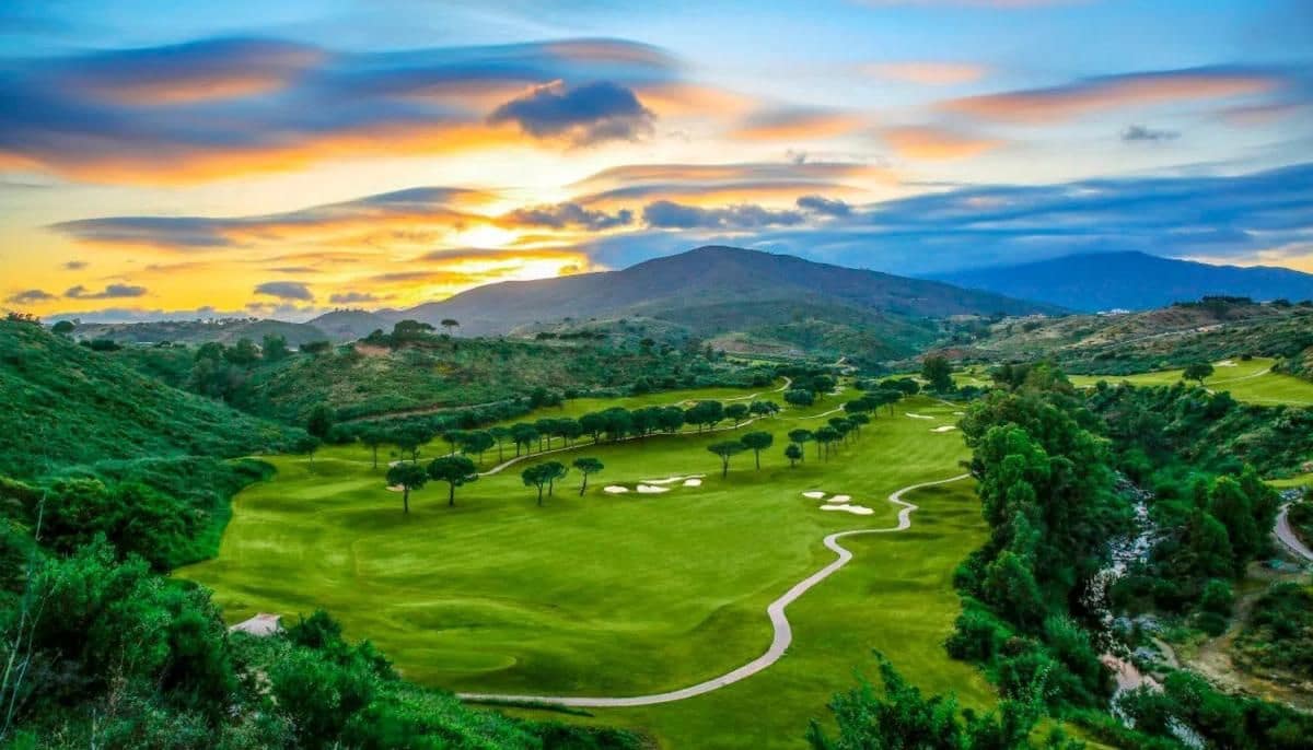 3 makuuhuone Rivitalo myytävänä paikassa Mijas mukana uima-altaan - 641 000 € (Ref: 9682937)