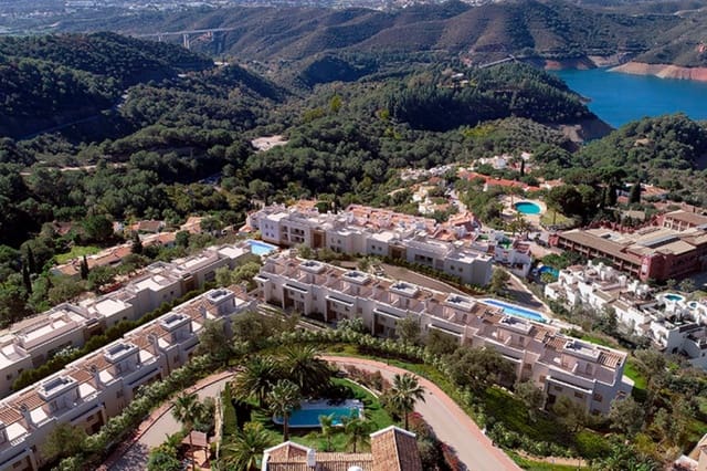 3 soverom Rekkehus til salgs i Istán med svømmebasseng - € 620 000 (Ref: 9682992)