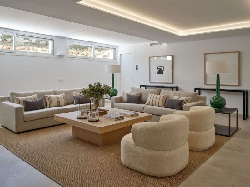 3 slaapkamer Villa te koop in Marbella met zwembad - € 1.950.000 (Ref: 9683024)