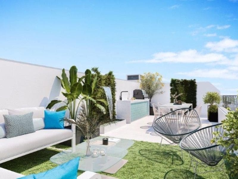 2 bedroom Apartment for sale in Rincon de la Victoria with pool garage - € 424,000 (Ref: 9683026)