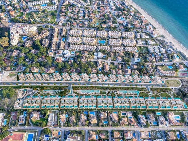 3 slaapkamer Rijtjeshuis te koop in Marbella met zwembad - € 4.200.000 (Ref: 9683046)