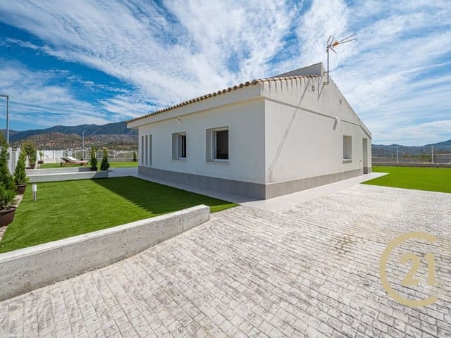 3 slaapkamer Villa te koop in Viñuela met zwembad - € 365.000 (Ref: 9683049)