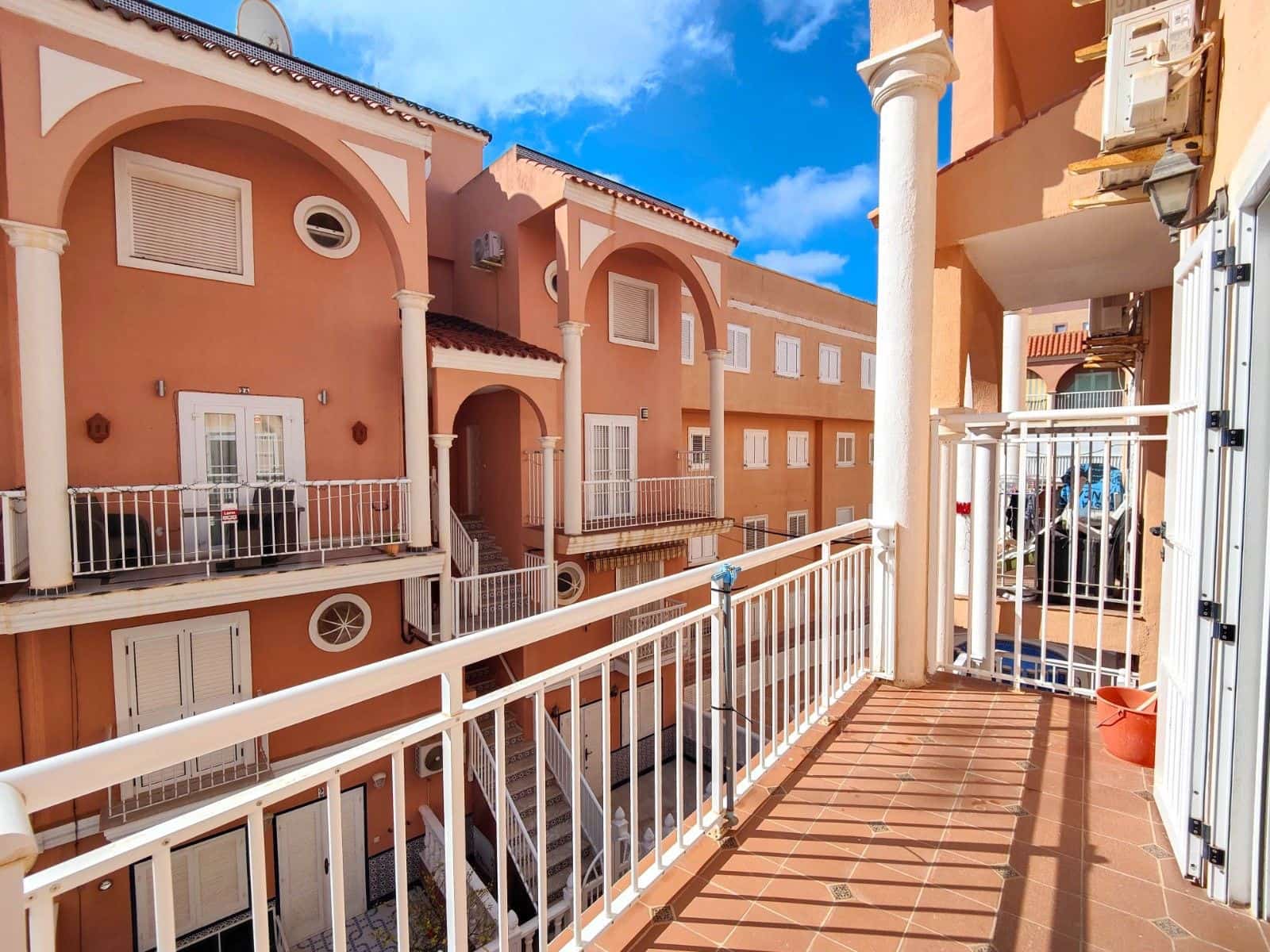 2 Zimmer Penthouse zu verkaufen in Torrevieja - 215.000 € (Ref: 9683647)