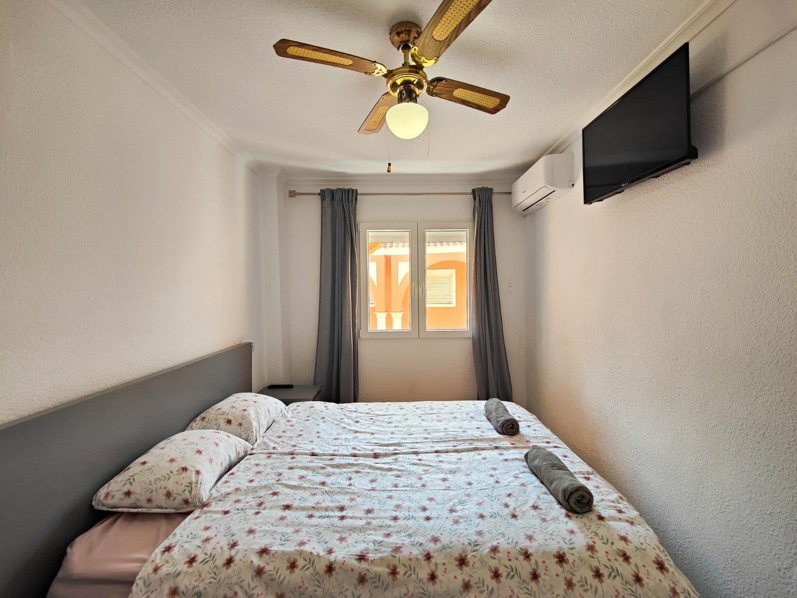 2 Zimmer Penthouse zu verkaufen in Torrevieja - 215.000 € (Ref: 9683647)