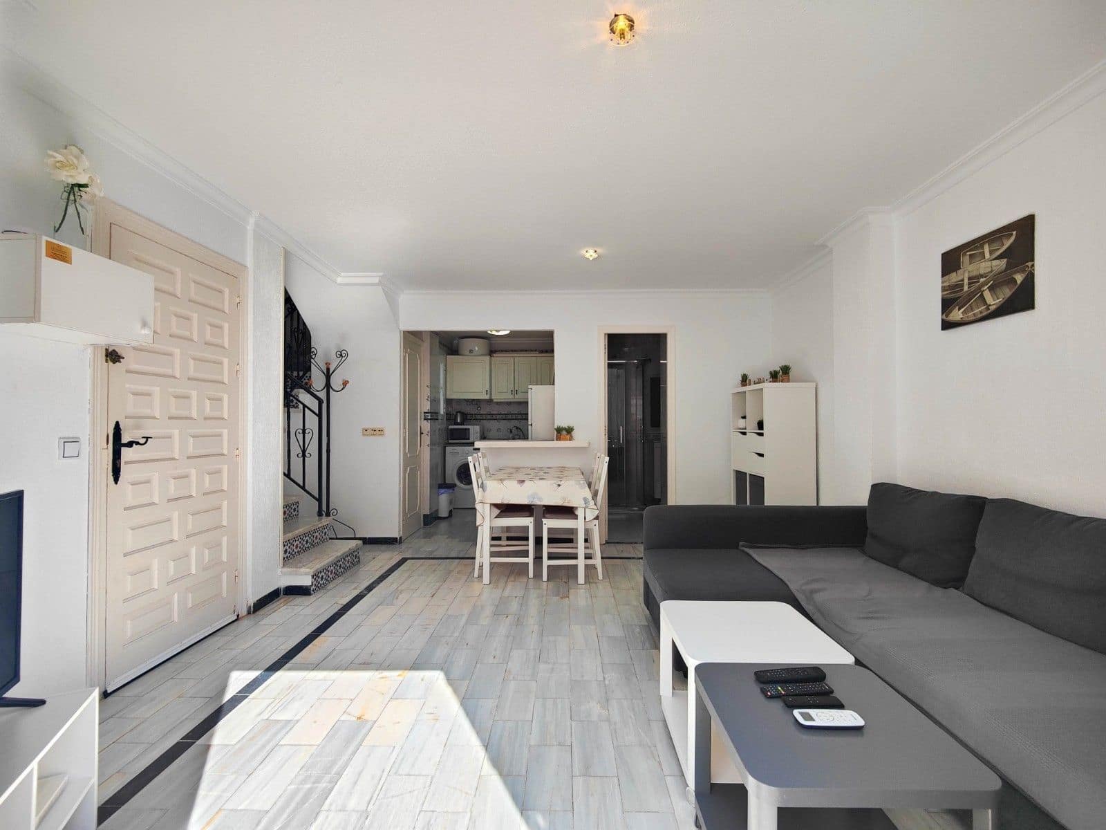 2 bedroom Penthouse for sale in Torrevieja - € 215,000 (Ref: 9683647)