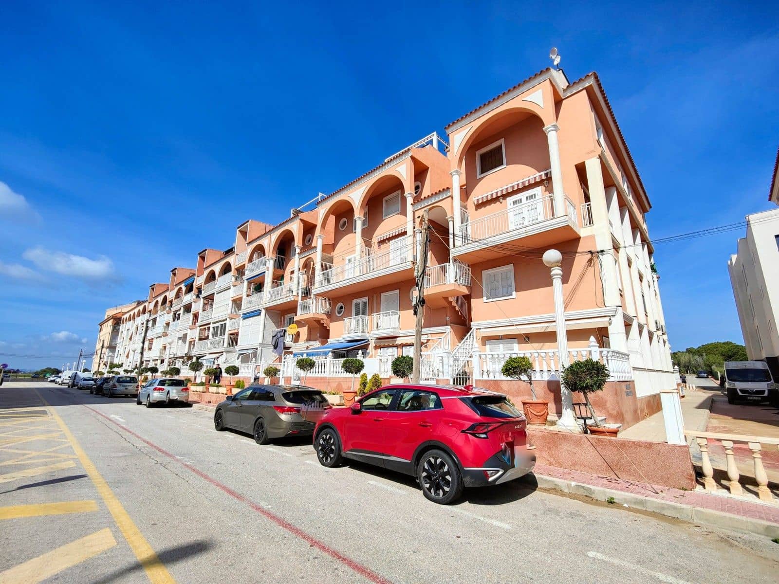 2 bedroom Penthouse for sale in Torrevieja - € 215,000 (Ref: 9683647)