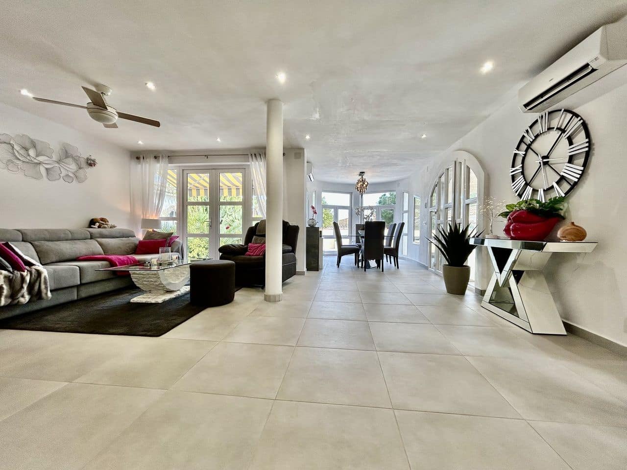 6 sypialnia Willa na sprzedaż w Cabo Roig z garażem - 799 000 € (Ref: 9683657)