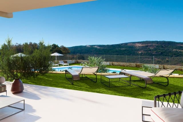 2 chambre Appartement à vendre à Estepona avec piscine - 390 000 € (Ref: 9683681)