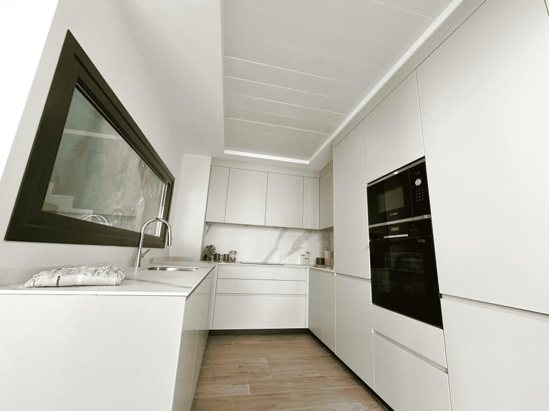 3 soverom Rekkehus til salgs i Malaga by med svømmebasseng - € 1 650 000 (Ref: 9686795)