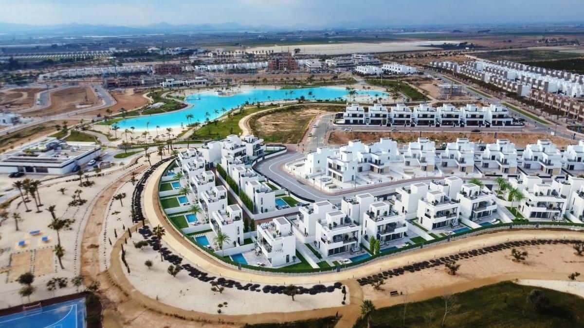 3 sovrum Villa till salu i Los Alcazares med pool - 695 000 € (Ref: 9687003)