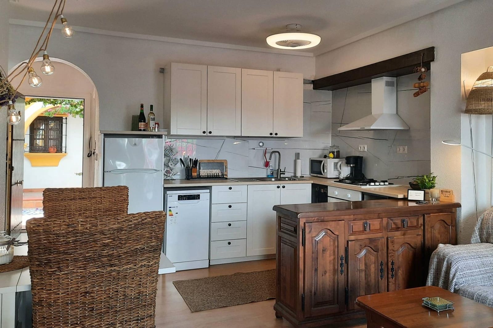 2 Zimmer Bungalow zu verkaufen in Torrevieja mit Pool - 198.000 € (Ref: 9687019)