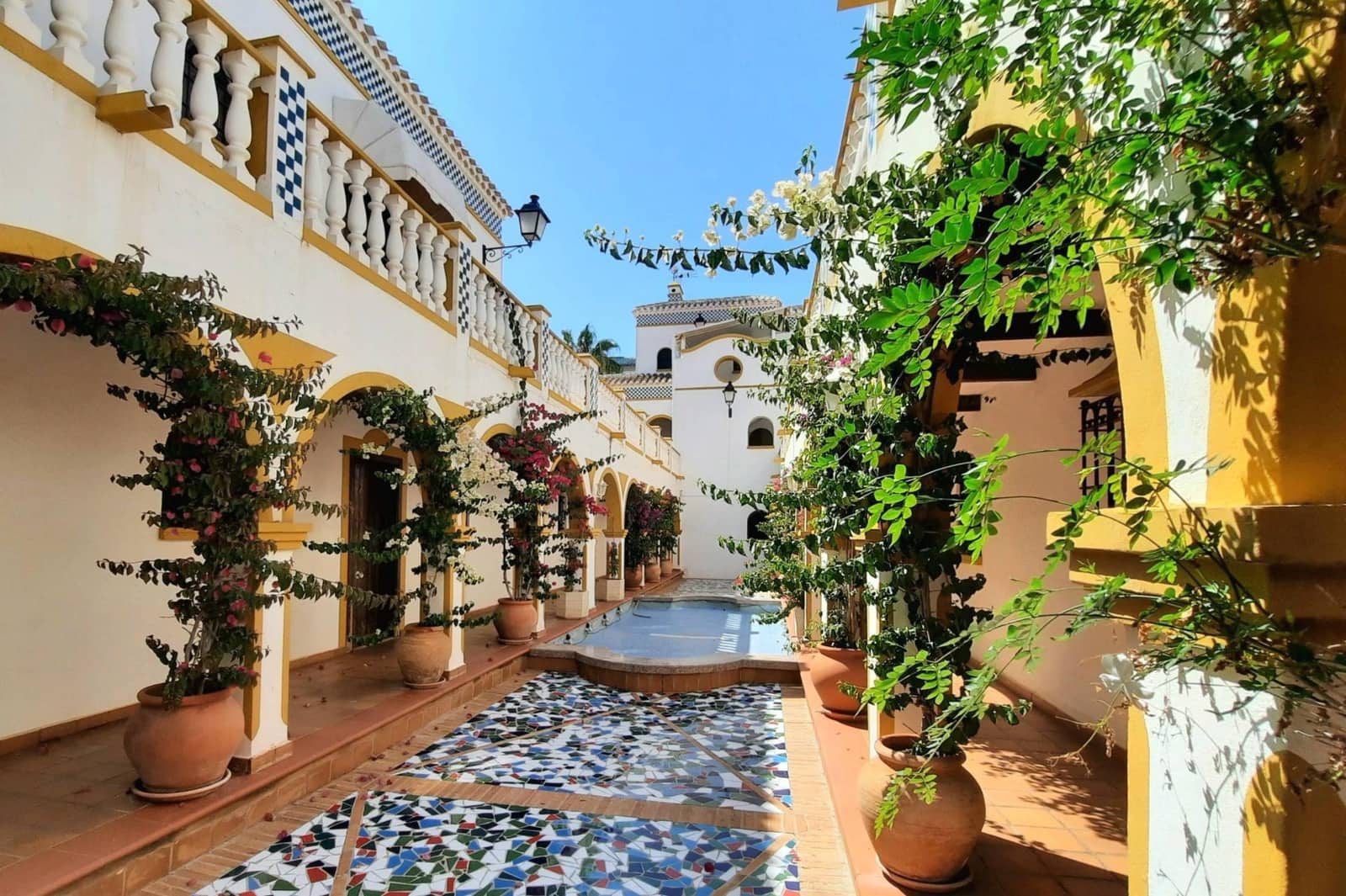 2 Zimmer Bungalow zu verkaufen in Torrevieja mit Pool - 198.000 € (Ref: 9687019)