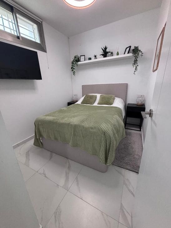 5 bedroom Villa for sale in Filipinas with pool - € 595,000 (Ref: 9691172)