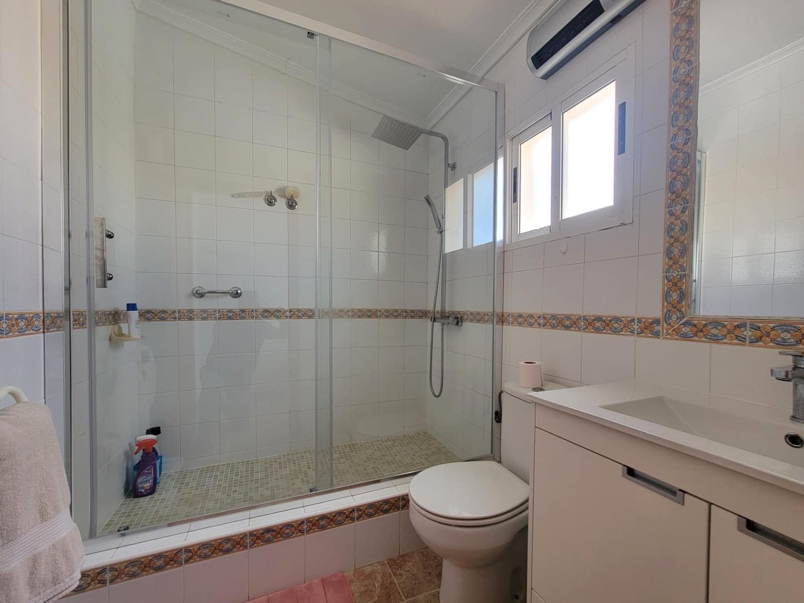 4 soveværelse Rækkehus til salg i Torre de la Horadada - € 272.580 (Ref: 9696334)