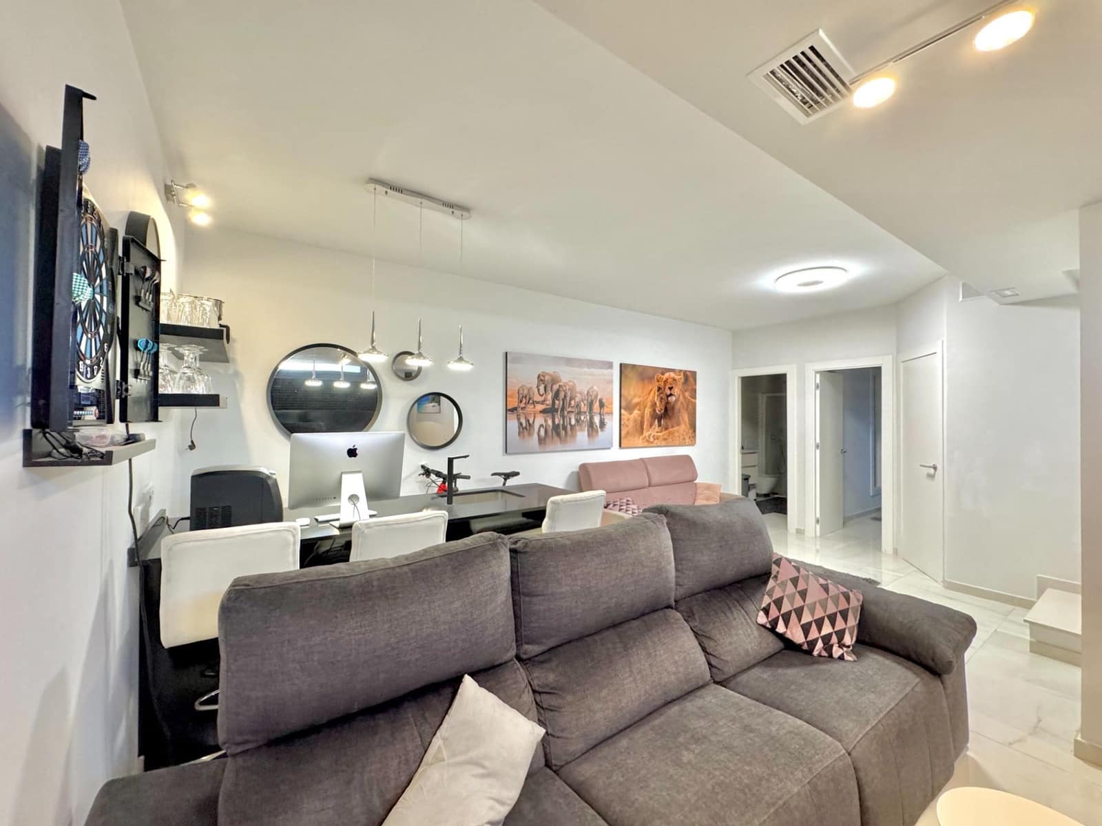 4 bedroom Villa for sale in Orihuela Costa with pool - € 750,000 (Ref: 9698968)