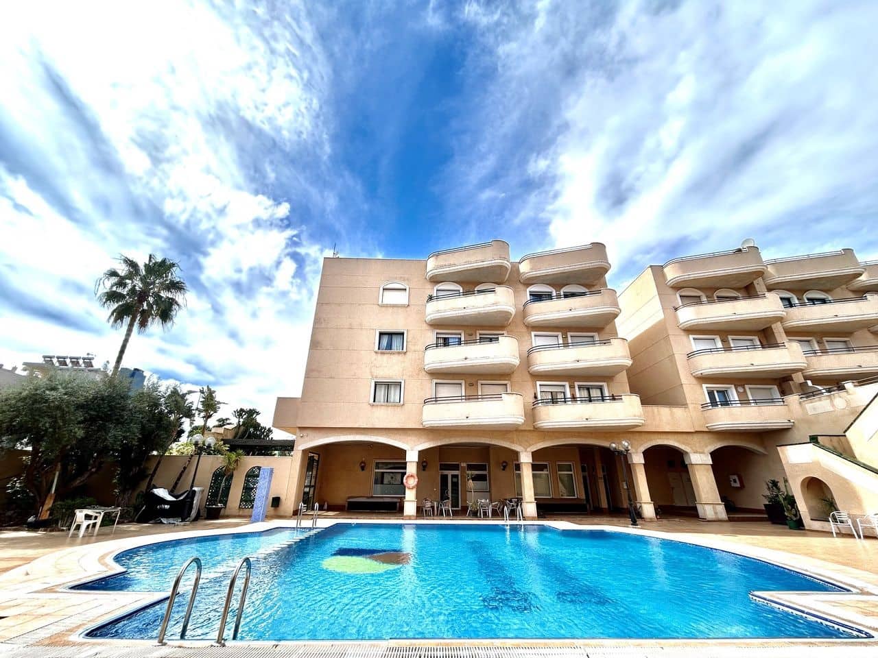 2 bedroom Apartment for sale in Cabo Roig with garage - € 174,995 (Ref: 9699000)